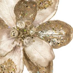 The Christmas Palace Gilded Elegance 11