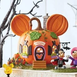 The Christmas Palace MICKEY'S HALLOWEEN VILLAGE MICKEY'S PUMPKINTOWN HOUSE