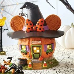The Christmas Palace MICKEY'S HALLOWEEN VILLAGE MINNIES'S PUMPKINTOWN HOUSE Department 56