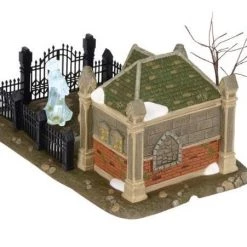 The Christmas Palace DICKENS VILLAGE A CHRISTMAS CAROL CEMENTERY