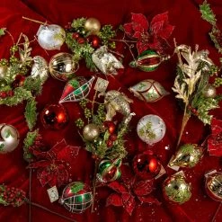 The Christmas Palace MARK ROBERTS 3-18