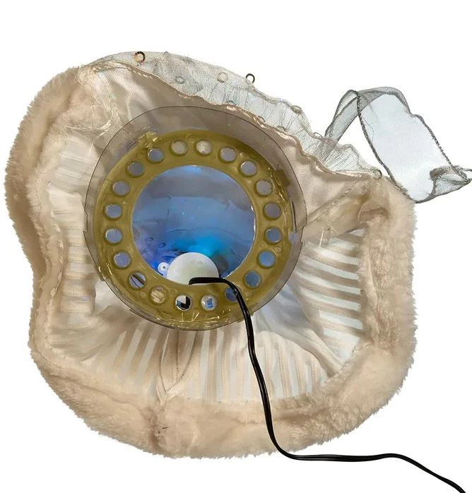 The Christmas Palace 12" FIBER OPTIC WHITE & SILVER ANGEL TREE TOPPER 5 The Christmas Palace 12" FIBER OPTIC WHITE & SILVER ANGEL TREE TOPPER